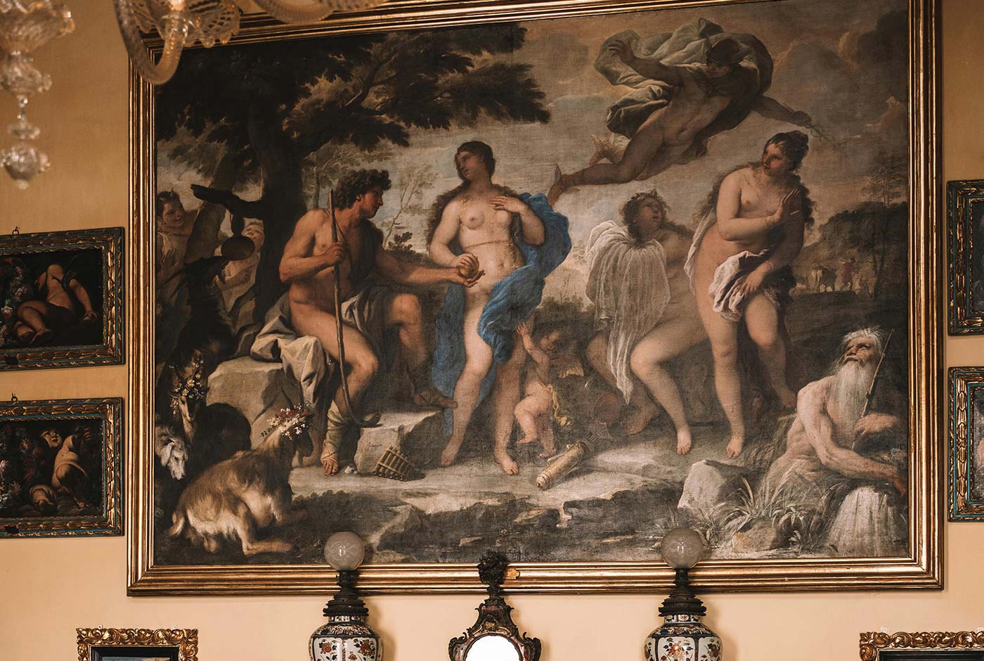 Visual Stories on Canvas